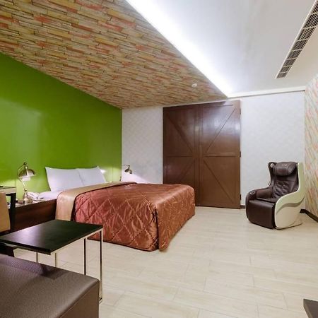 Foxdou Business Motel Tainan Eksteriør bilde
